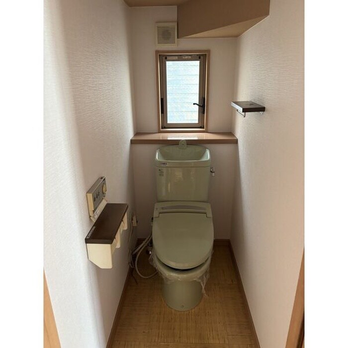 比良一丁目貸家の物件内観写真