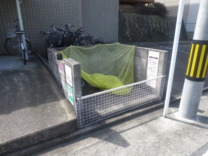 ヒルズ本山南の物件外観写真