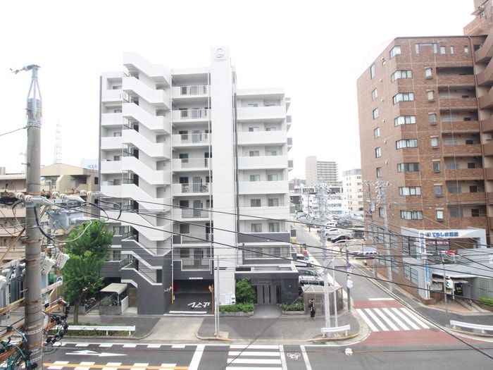 クロックタワー植田の物件内観写真