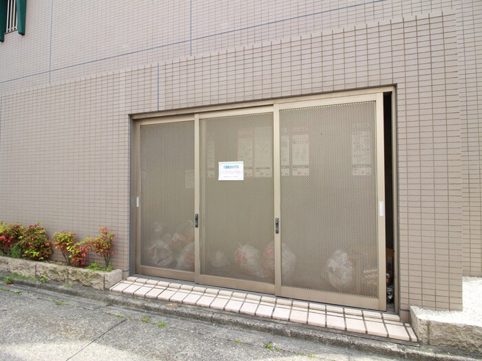 ROYAL HERITAGEの物件外観写真