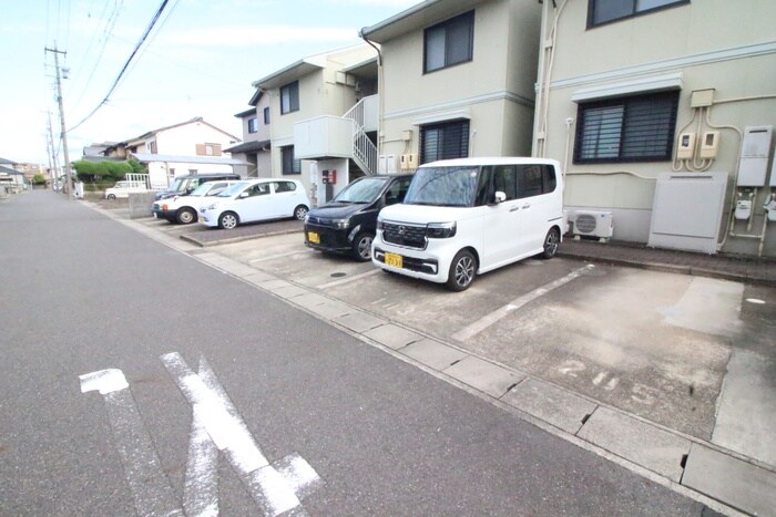 クレストハイツＫ B棟の物件外観写真