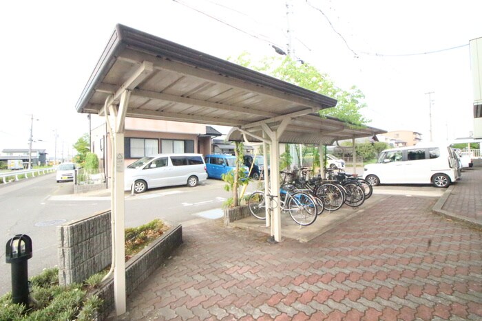 クレストハイツＫ B棟の物件外観写真