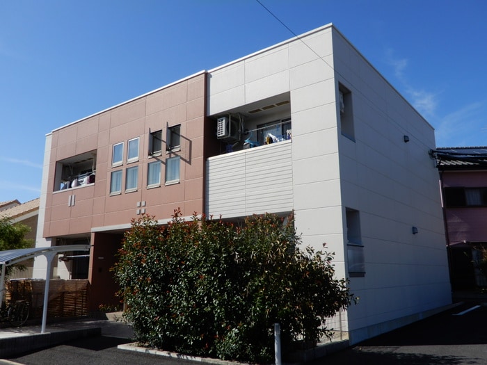 サニーアースの物件外観写真