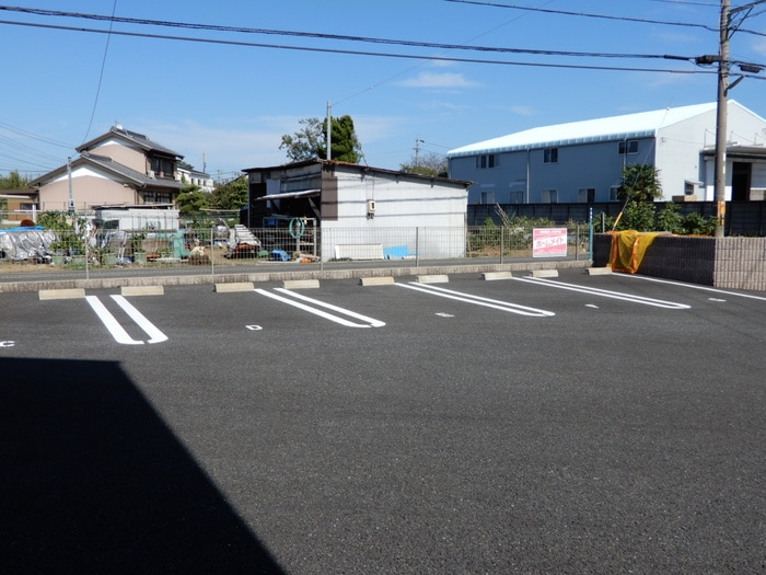 サニーアースの物件外観写真