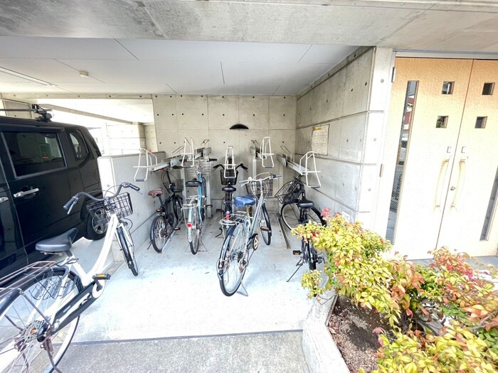 ｕｎｅ ｓｅｍａｉｎｅの物件外観写真