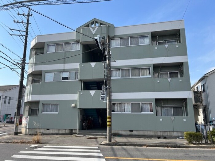 エクレール本庄西の物件外観写真