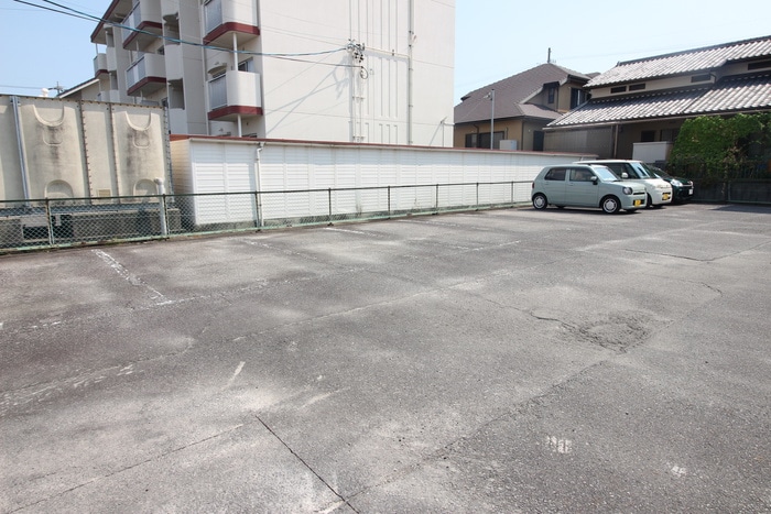 コーポ志字の物件外観写真