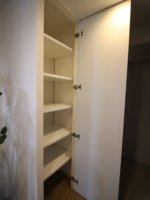 ＯＫＢアヴェニール菊井町の物件内観写真