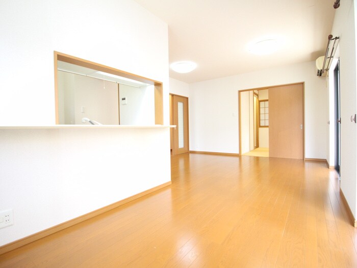 稲上町貸家の物件内観写真