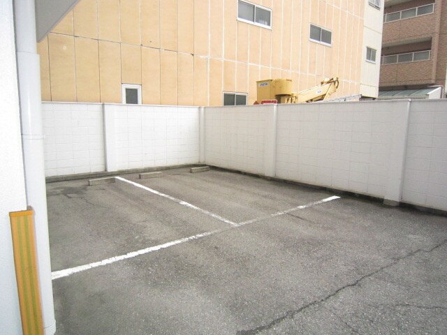 三陽ビルディングの物件外観写真