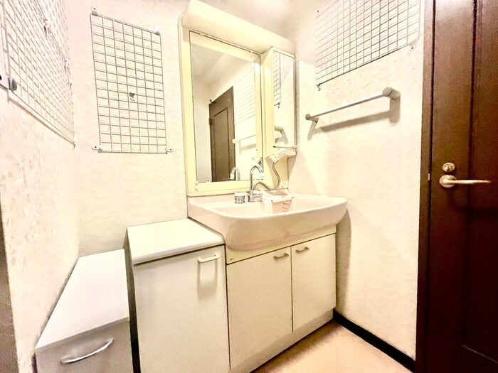 ｻﾝｱﾒﾆﾃｨｷｬｯｽﾙ岡崎(1505)の物件内観写真