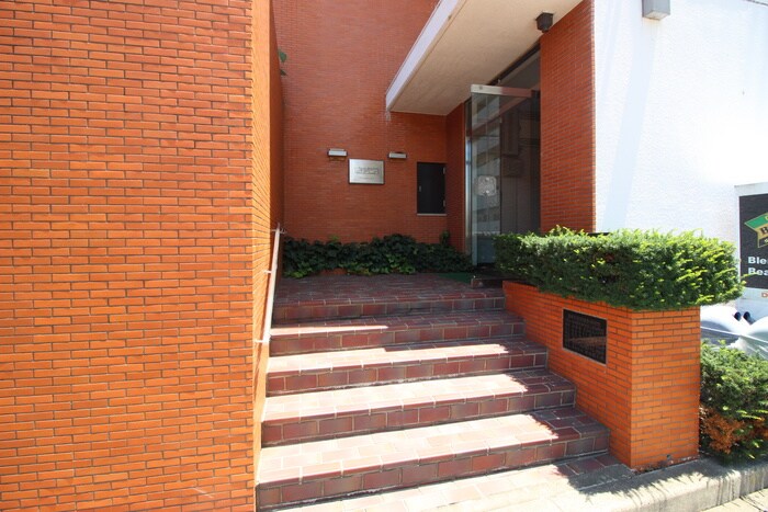 山手アベニュ－の物件外観写真