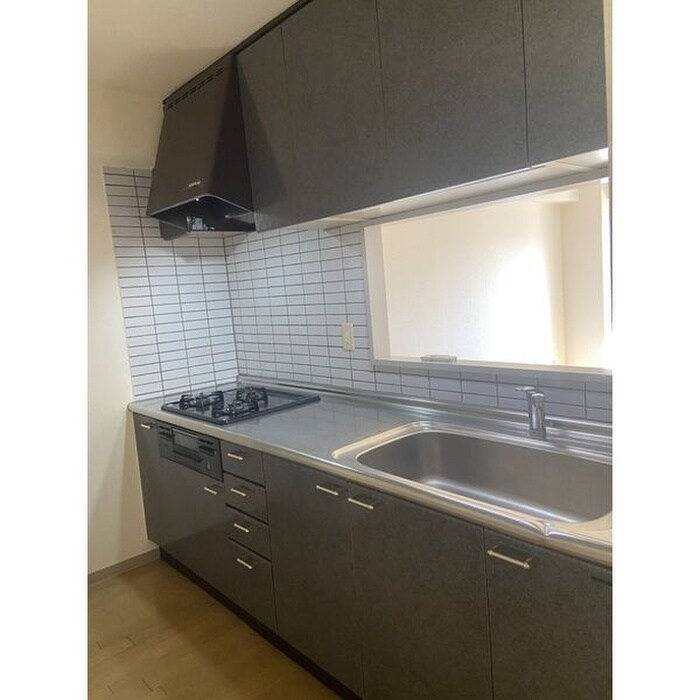 GRAND MAISON中小田井（E-1）の物件内観写真