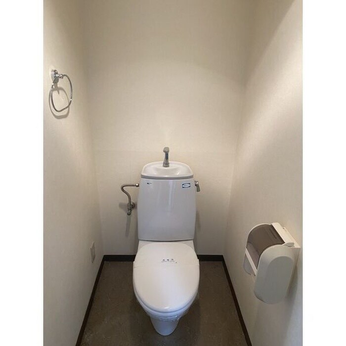 GRAND MAISON中小田井（E-1）の物件内観写真