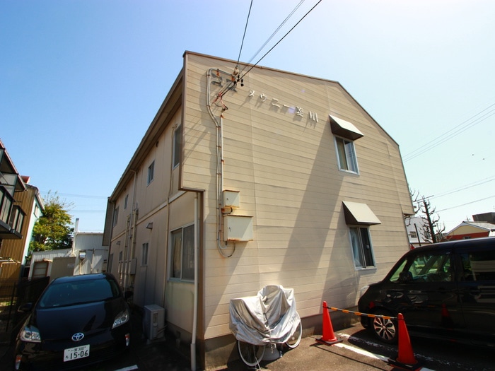 タウニ－菱川の物件外観写真