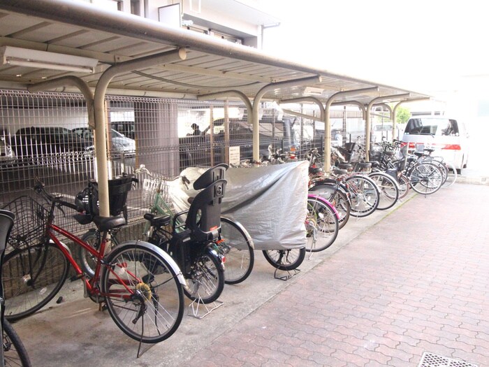 ガ－デンコ－ト元八事の物件外観写真