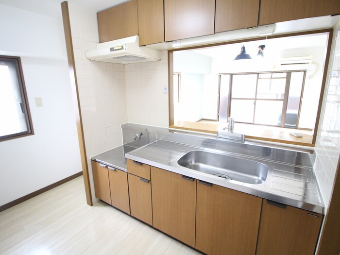 ガ－デンコ－ト元八事の物件内観写真