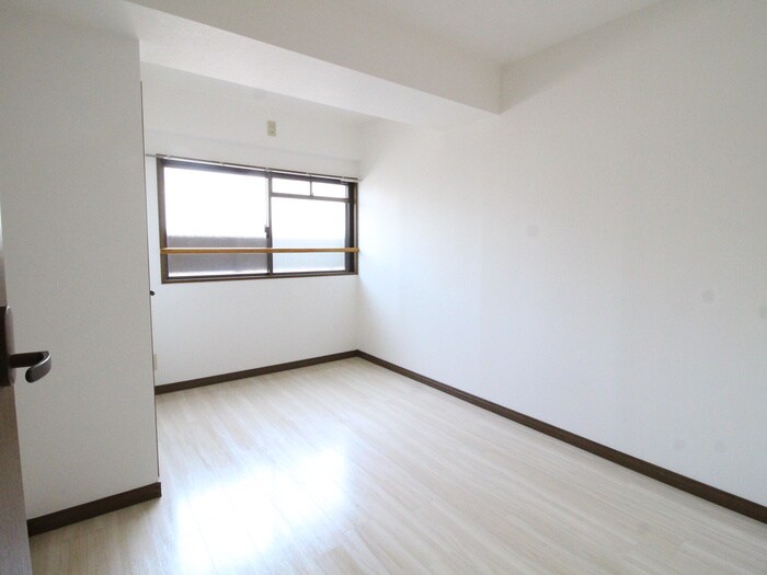 ガ－デンコ－ト元八事の物件内観写真