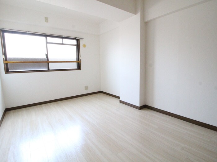 ガ－デンコ－ト元八事の物件内観写真