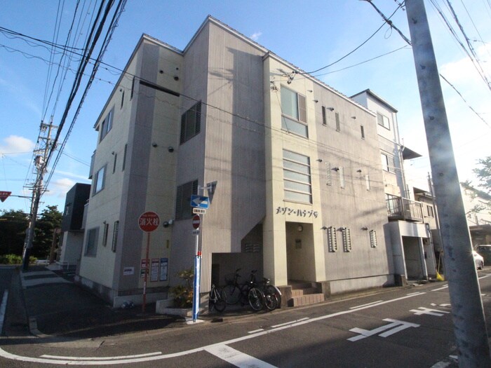 メゾンハナブサの物件外観写真