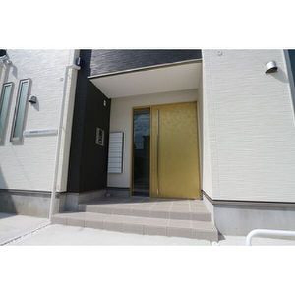 GRANDTIC オードリーⅠの物件外観写真