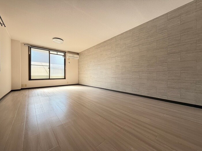 グロリアス堀田の物件内観写真