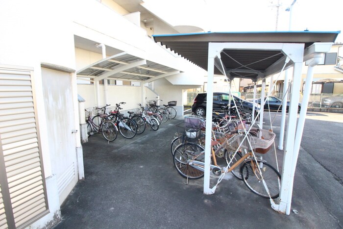 マンション東柴第二の物件外観写真