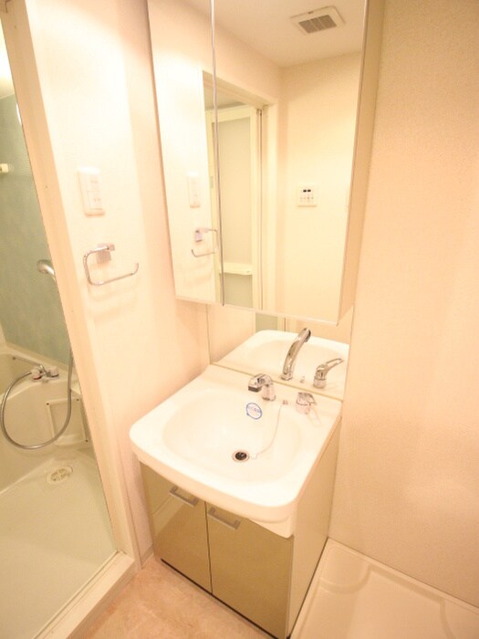 UURコート名古屋名駅の物件内観写真