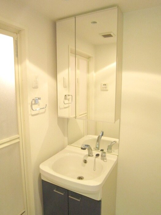 UURコート名古屋名駅の物件内観写真