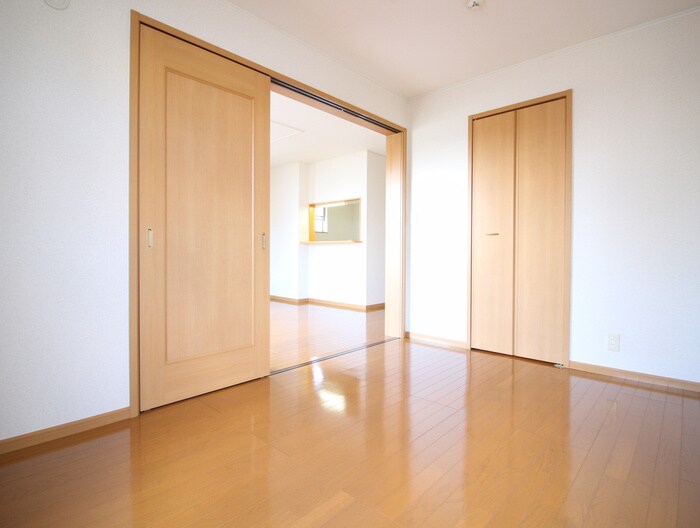 オークフォレスト名東の物件内観写真