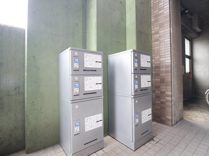 エンポリアム関の物件外観写真