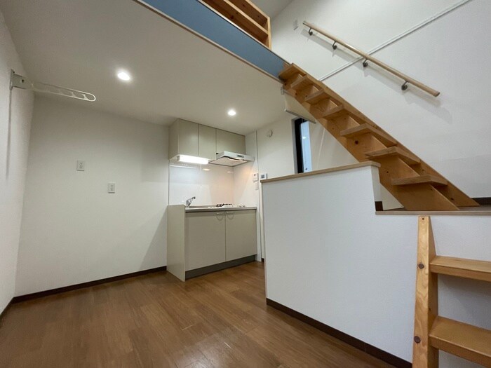 アースクエイク川間の物件内観写真