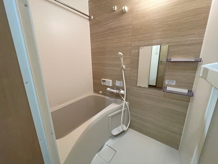 アースクエイク川間の物件内観写真