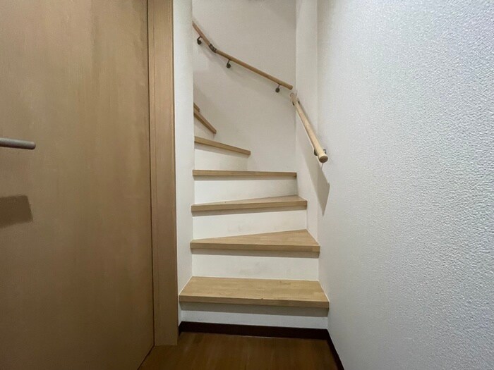 アースクエイク川間の物件内観写真