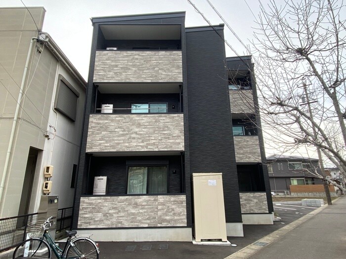 Crecia一宮の物件外観写真