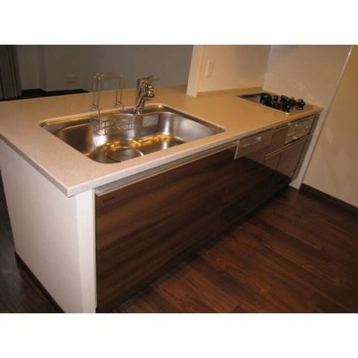 プレサンスロジェ泉(302)の物件内観写真