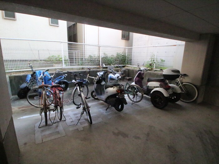 ヤマヨシマンションの物件外観写真