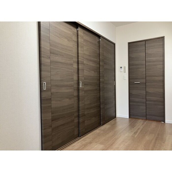 ロイジェント日吉の物件内観写真