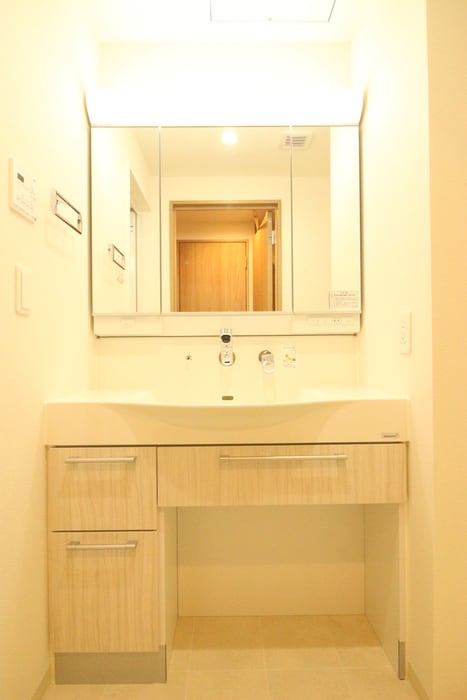 ロイジェント日吉の物件内観写真