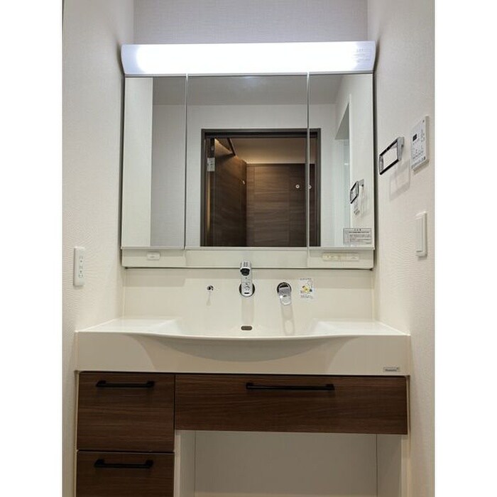 ロイジェント日吉の物件内観写真