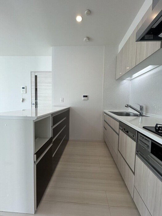 ｱﾙﾊﾞｯｸｽﾀﾜｰ金山駅前(802)の物件内観写真