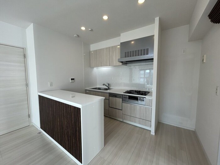 ｱﾙﾊﾞｯｸｽﾀﾜｰ金山駅前(802)の物件内観写真