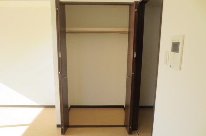 ピースプレイス牛巻の物件内観写真