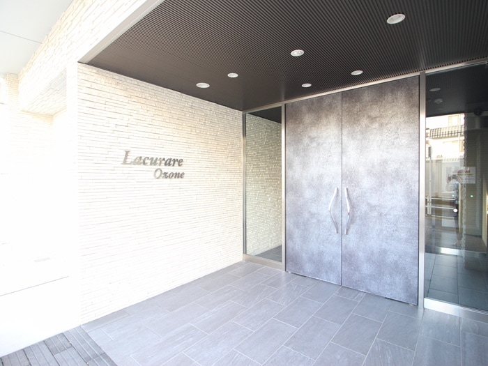 ラクラーレ大曽根の物件外観写真