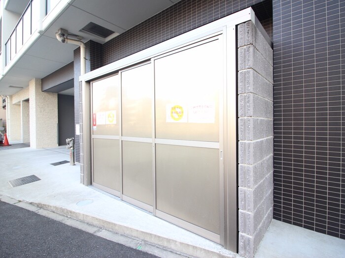 ラクラーレ大曽根の物件外観写真