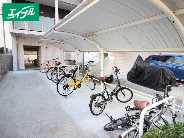 アイボリ－の物件外観写真