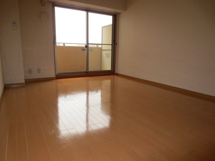 セレブランド堀田駅前の物件内観写真