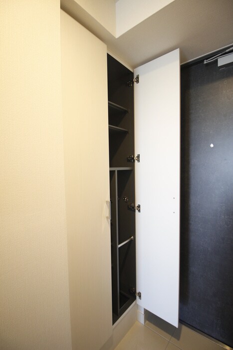 ディアレイシャス浅間町IIIの物件内観写真