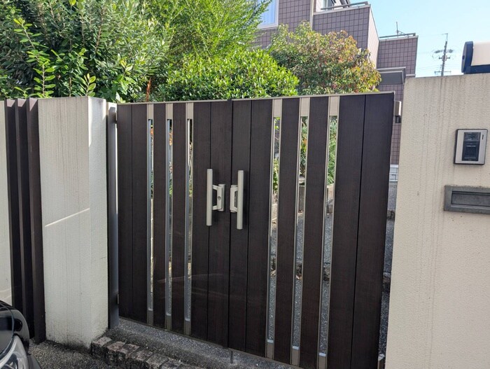 鴛鴨町清水様戸建の物件外観写真