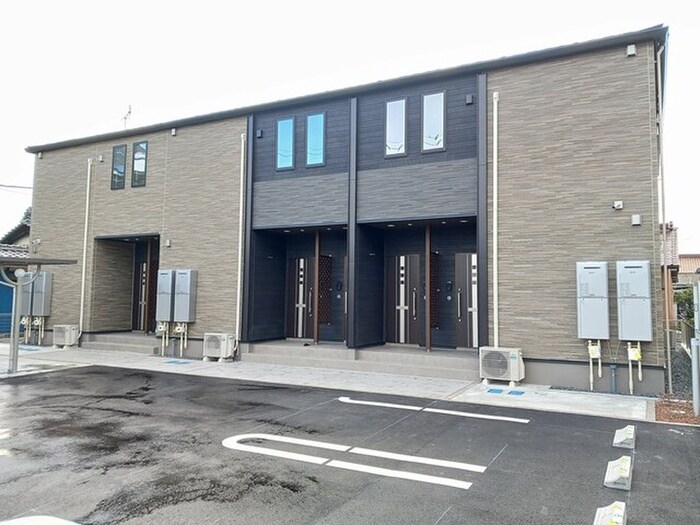 ウィンディ岩倉の物件外観写真